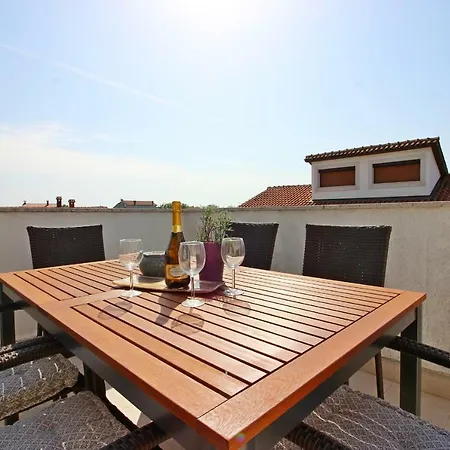 Apartment Valentino C6+1 Porec